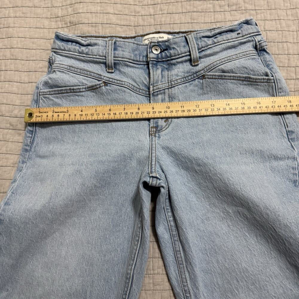 Abercrombie & Fitch Curve Love The 90s Straight Mid Rise Jeans Size 28 / 6R - Picture 4 of 9